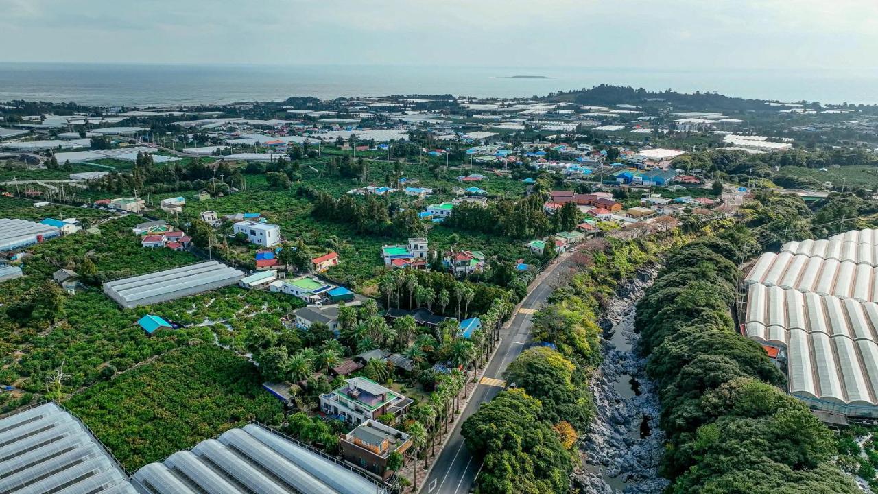 Valley Village Seogwipo Eksteriør billede